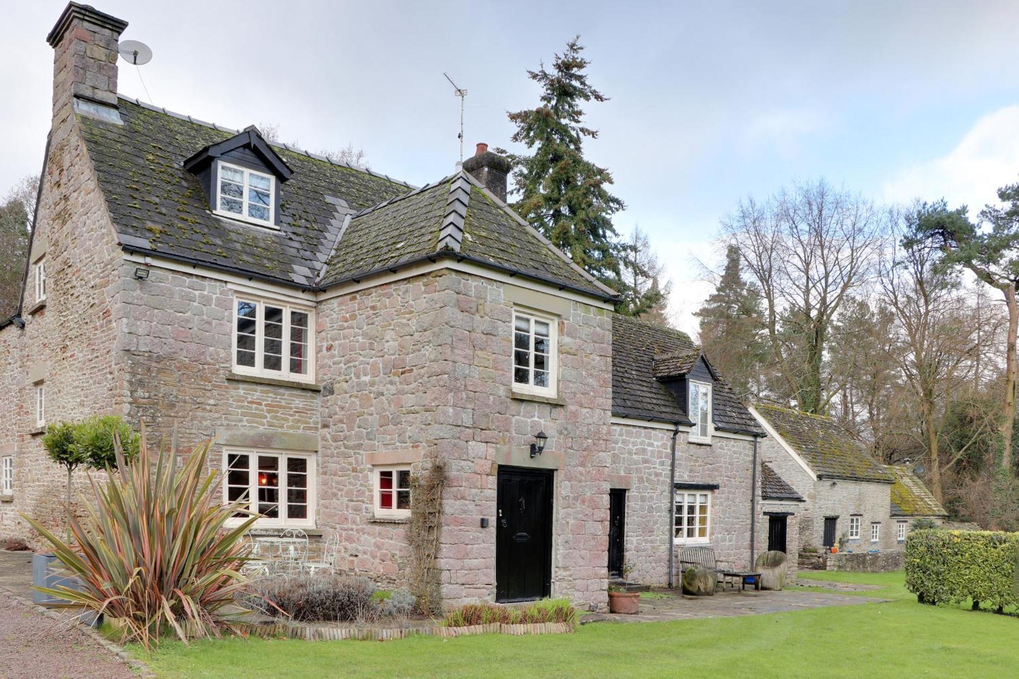 Danby Lodge Lydney Exterior foto